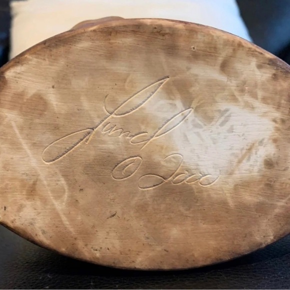 Lund Mother and Child Vase - Picture 4 of 4